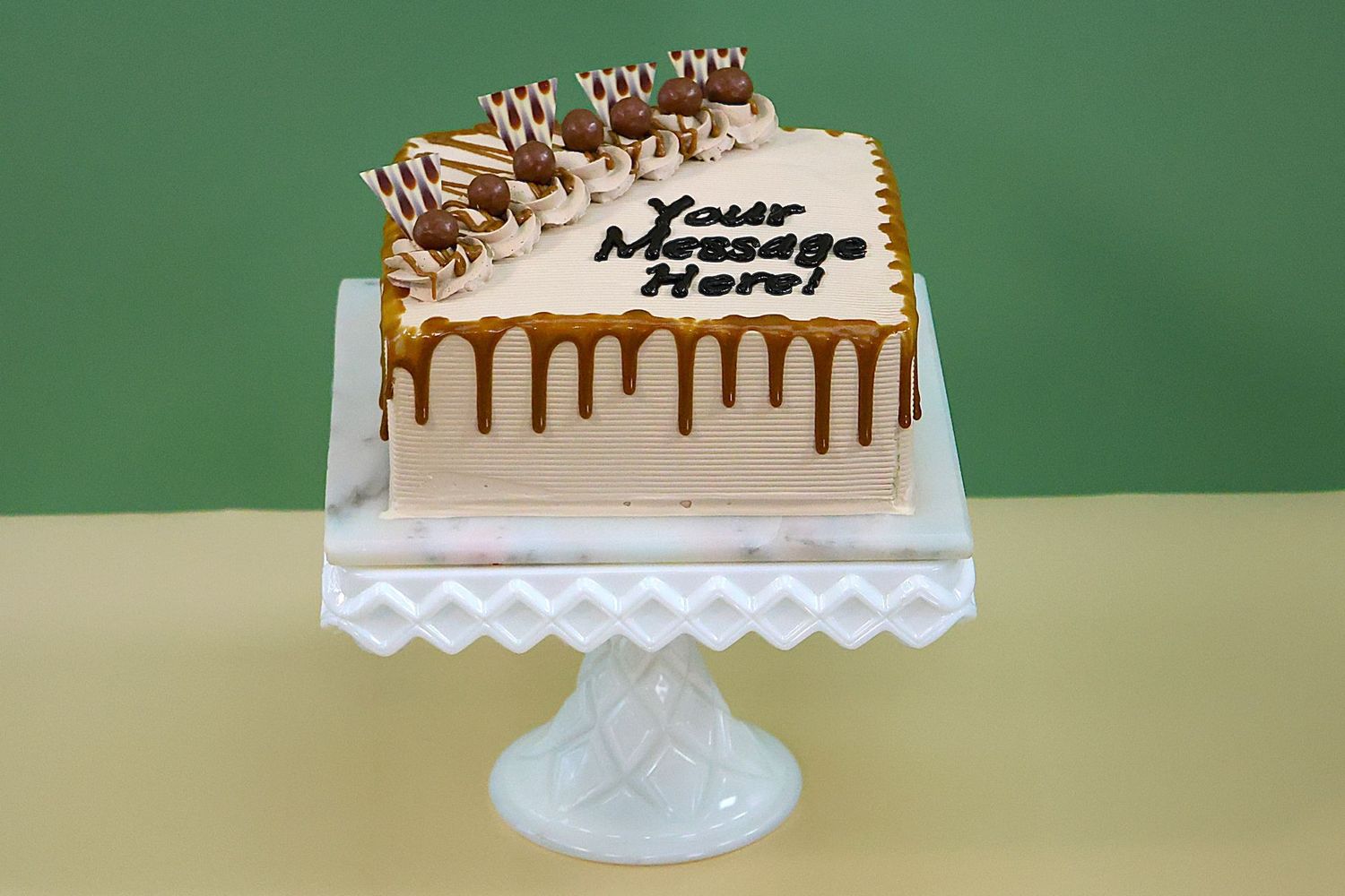 Coffee Dripping with chocolate topping Cake Coffee Dripping with chocolate topping Cake