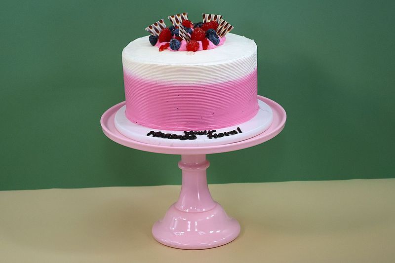 Raspberry Cream Cake