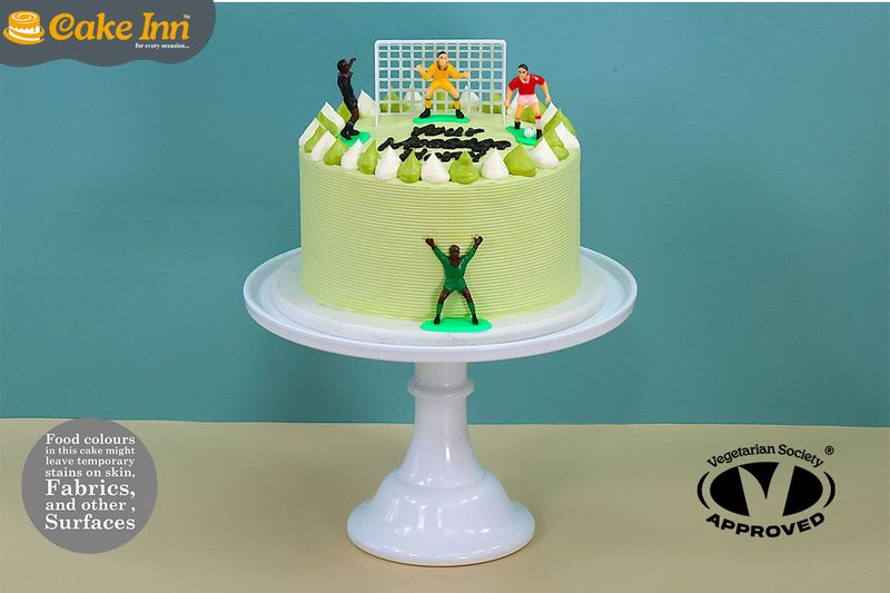 Football Players Cake