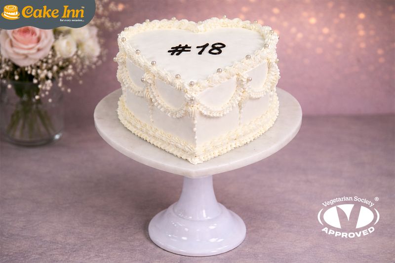 Vintage Heart Cake Vintage Heart Cake