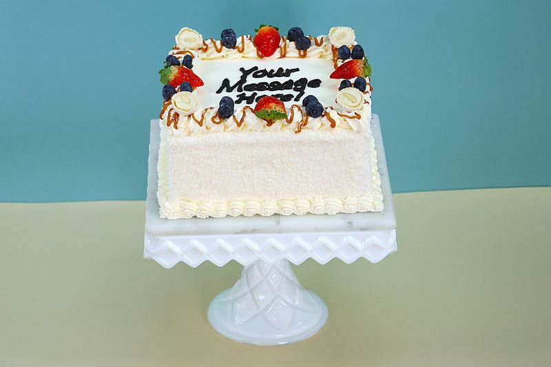 Bolo de Coco Coconut Cake