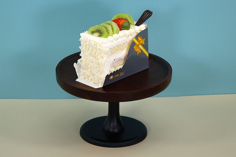 Kiwi Crush Cake Slice Kiwi Crush Cake Slice