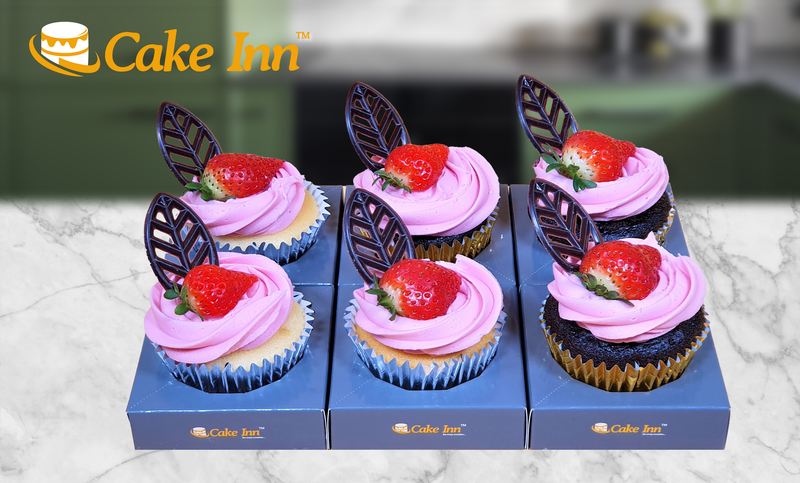 Luscious Strawberry Flavour Cupcakes CC22