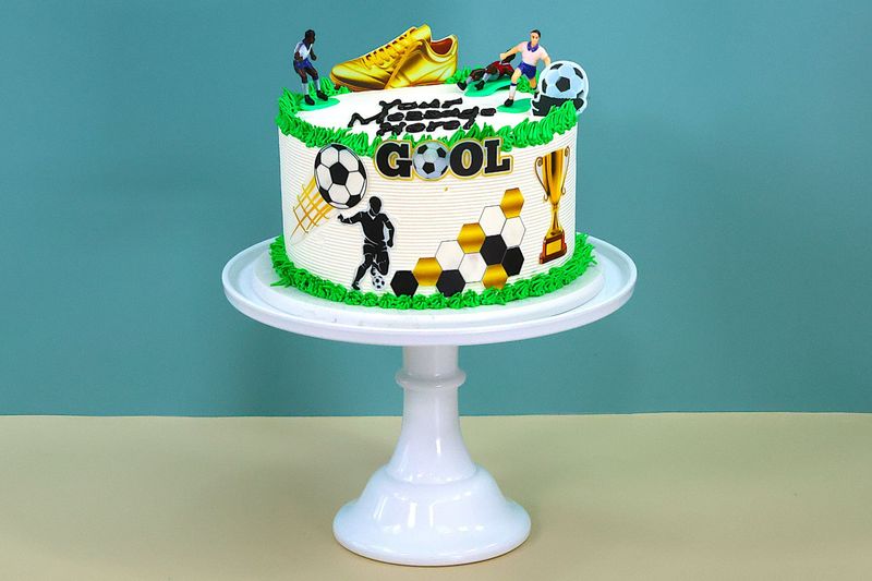 Football cakes
