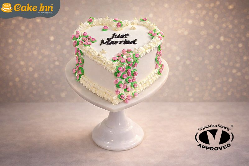 Elegant Wedding Heart Vintage Cake Elegant Wedding Heart Vintage Cake
