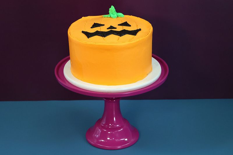 Pumpkin Halloween Cake