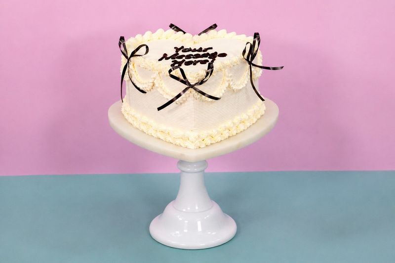 Vintage Heart Bow Cake Vintage Heart Bow Cake