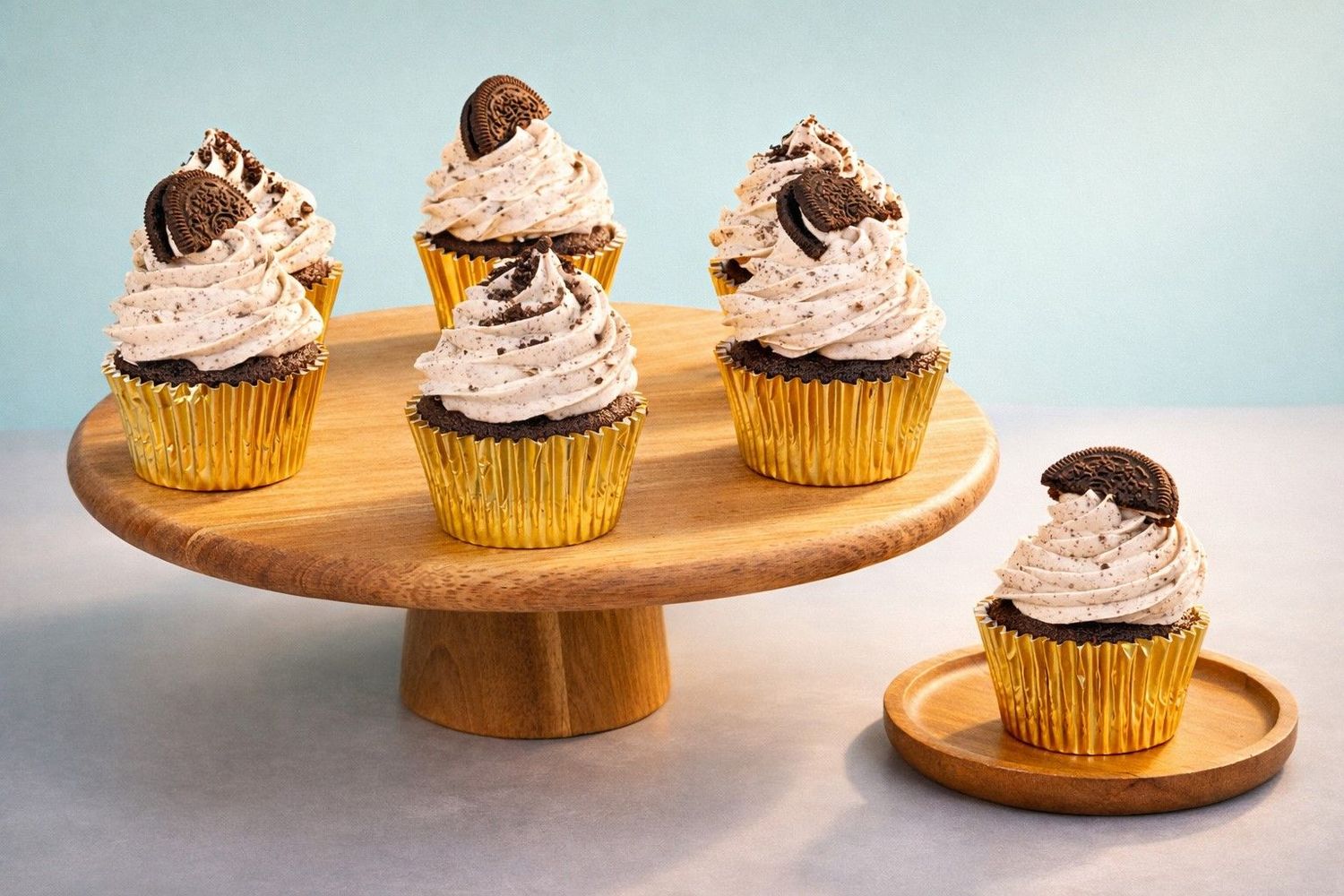 Butter Cream Oreo toppings Cupcakes