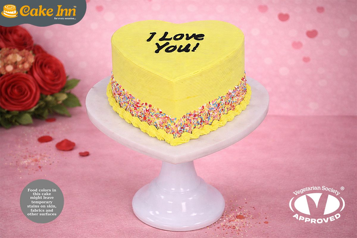 Love Heart Yellow valentine's day cakes