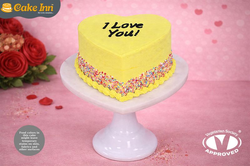 Love Heart Yellow valentine's day cakes