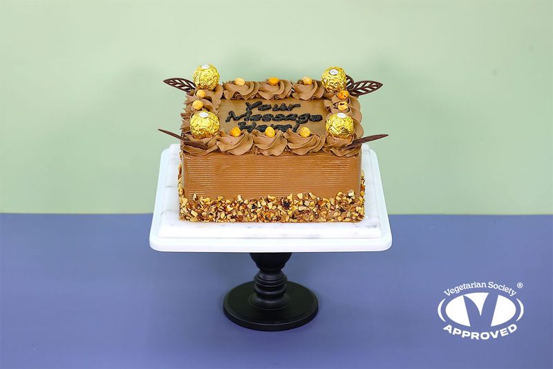 Hazelnut Cream & Ferrero Toppings Cake Hazelnut Cream & Ferrero Toppings Cake