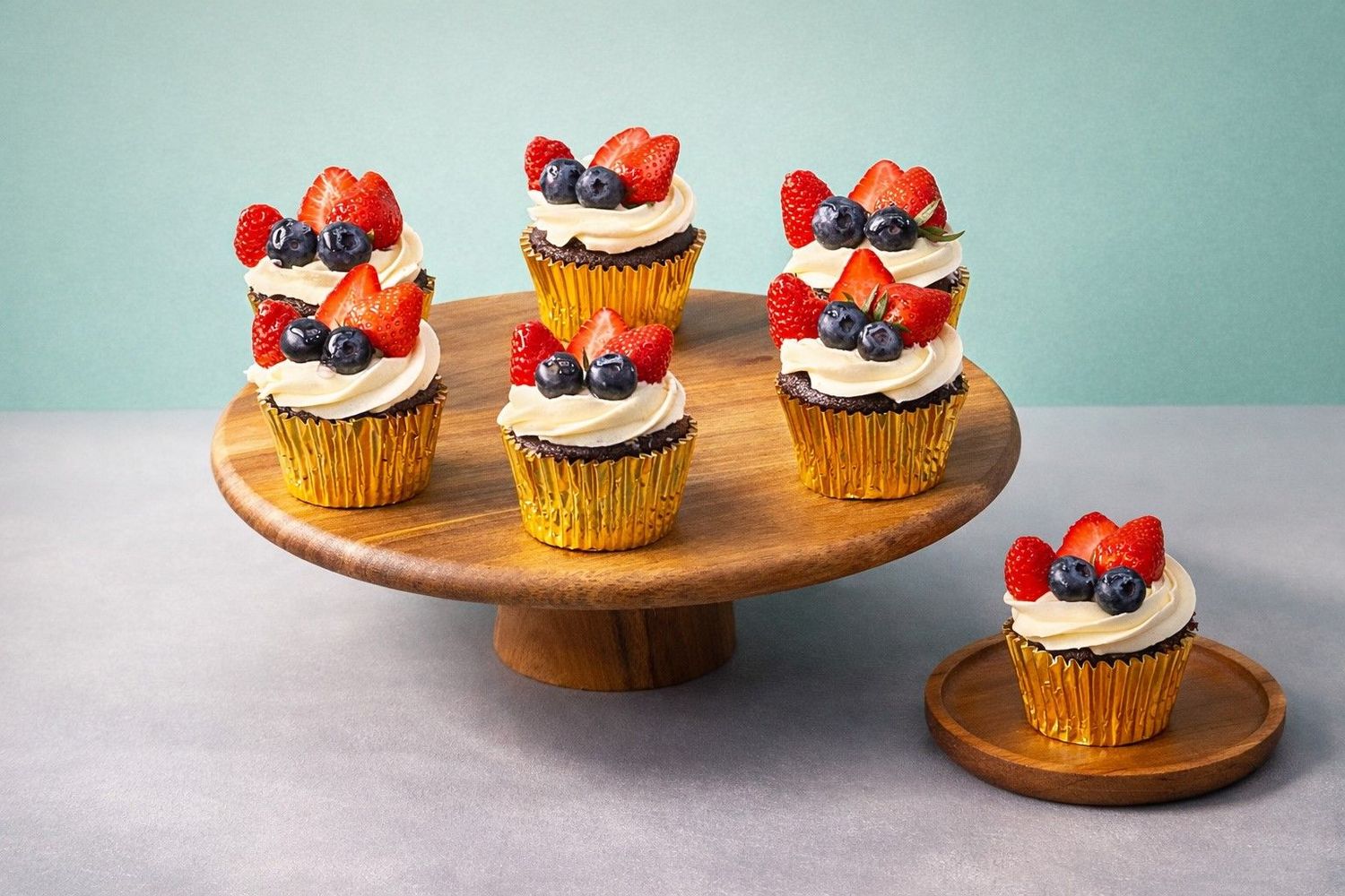 Summer Berries Cupcakes