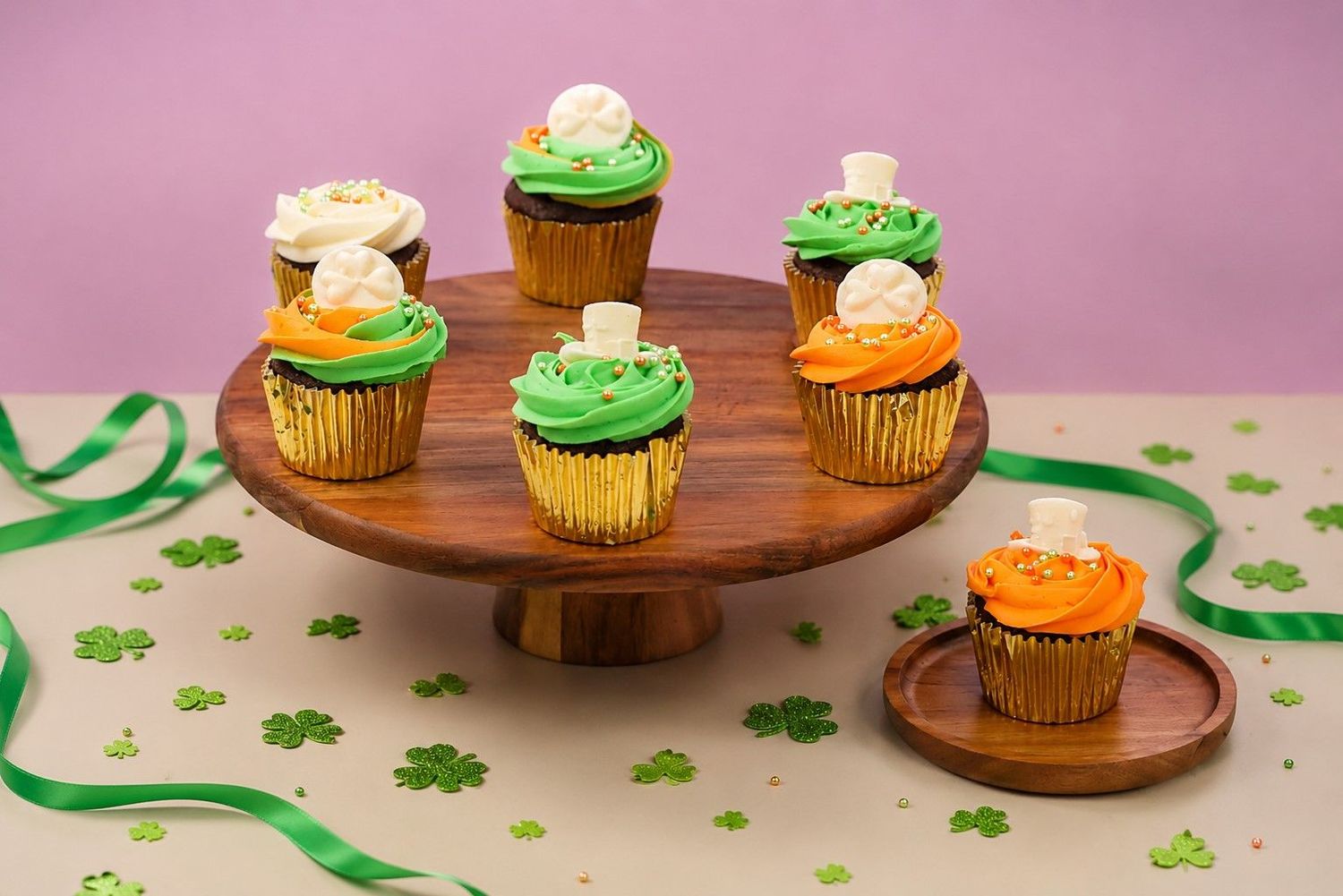 Butter Cream  St Patricks Day toppers Cupcakes