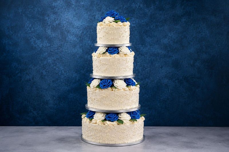 White Pearl Custom Flower Theme Wedding Cake White Pearl Custom Flower Theme Wedding Cake