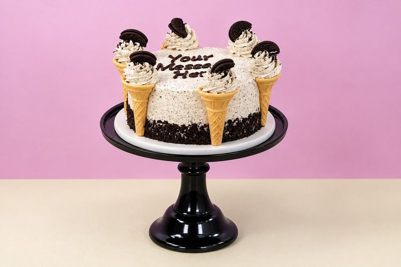 Cookie & Cream Vanilla Ice Cream Style Cake Cookie & Cream Vanilla Ice Cream Style Cake