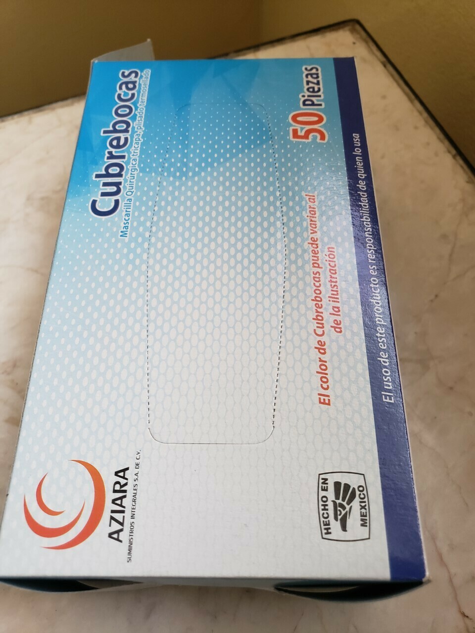 Cubrebocas quirurgico en caja de 5 pzas.
