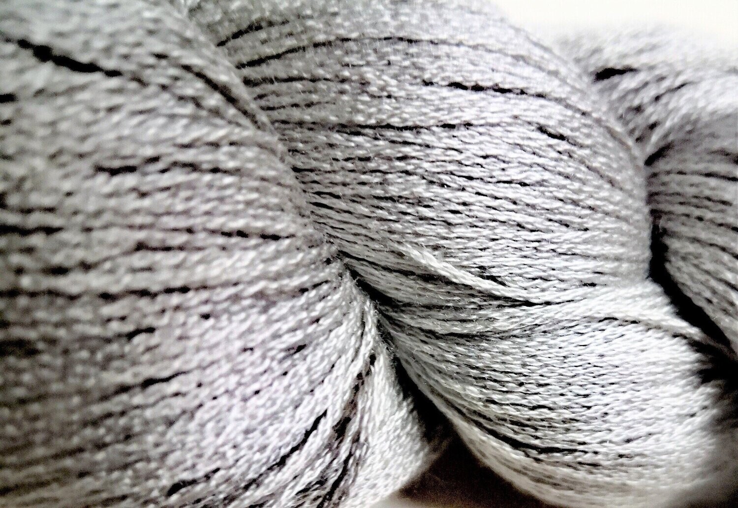 Pearl Fingering, Farbe: Silver (helles Grau)