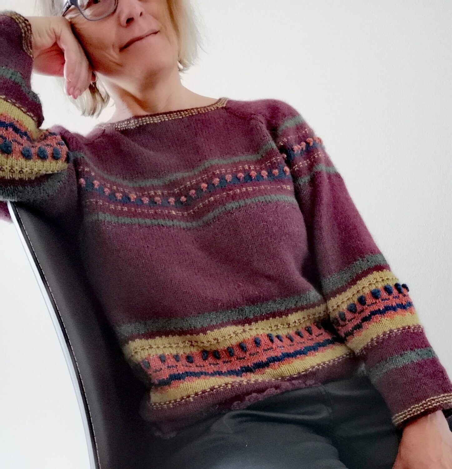 Strickanleitung Pulli Dunkle Juwelen aus Kauri
