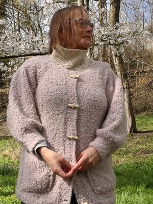 PDF Download of knitting instructions for the casual Chalet Cardigan PDF Download of knitting instructions for the casual Chalet Cardigan