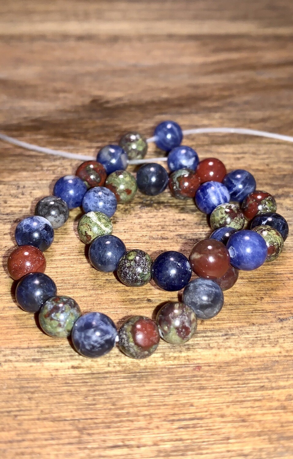 Unisex Sodalite And Dragon Blood Jasper Bracelet