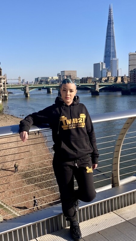 MB2 Tracksuit Black/Gold