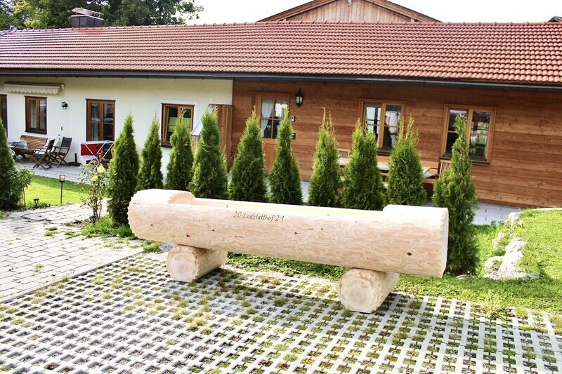 Holzbrunnen ,,Brecherspitz" Holztrog Seiten abgeflacht