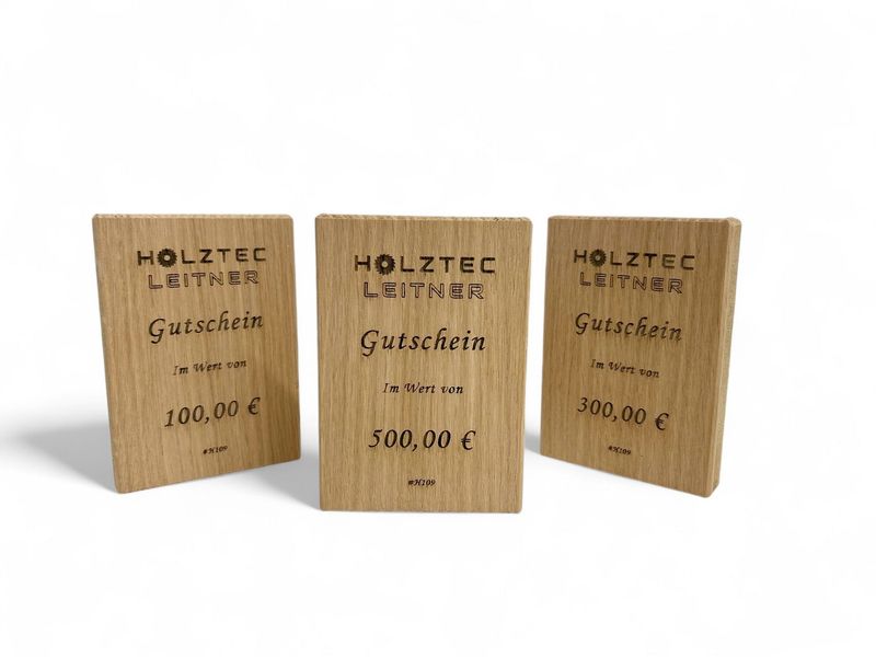 Geschenkgutschein aus Eichenholz Geschenkgutschein aus Eichenholz