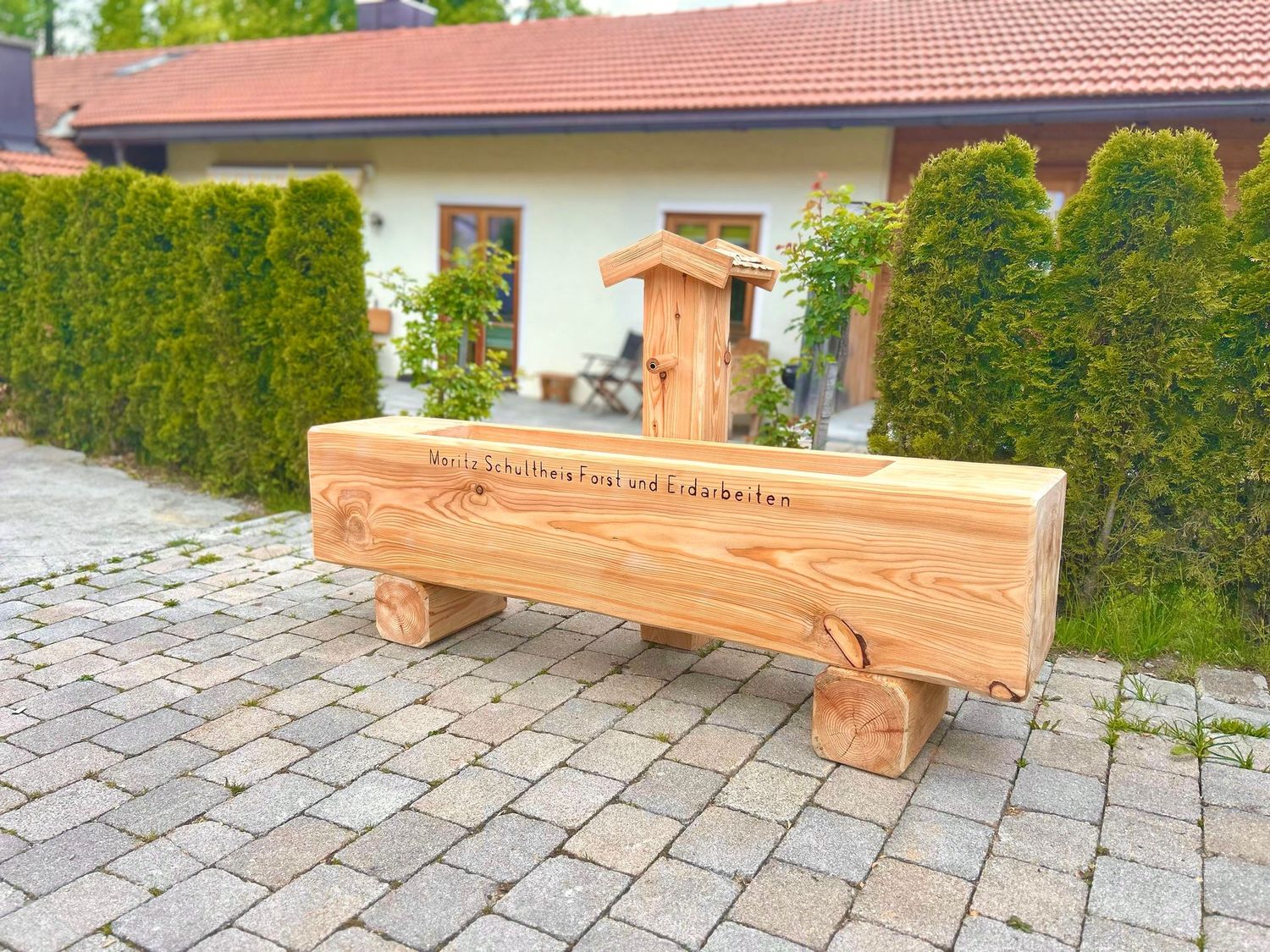 Holzbrunnen ,,Rotwand" eckiger Holztrog Lärche