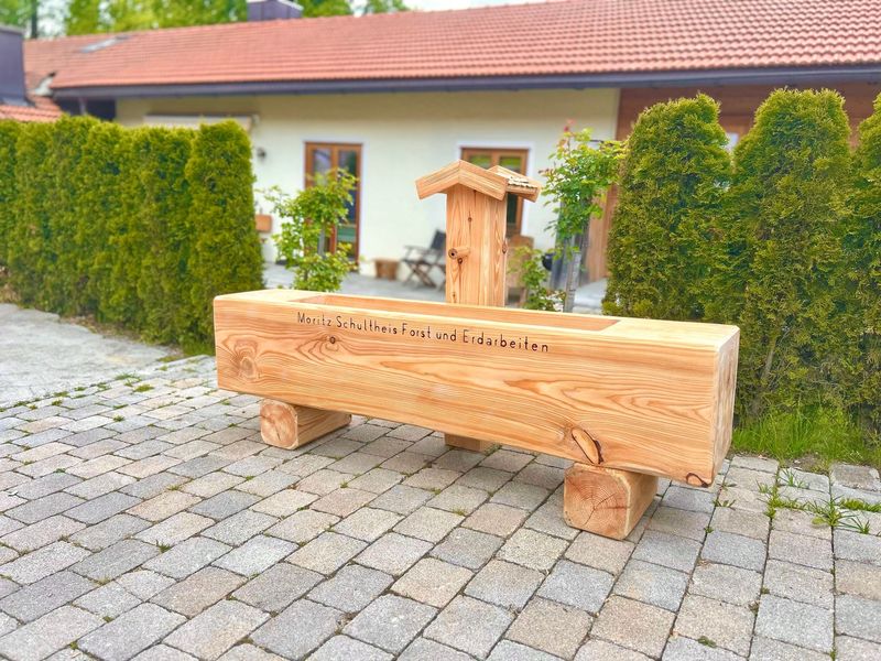 Holzbrunnen ,,Rotwand Holzbrunnen ,,Rotwand" eckiger Holztrog Lärche