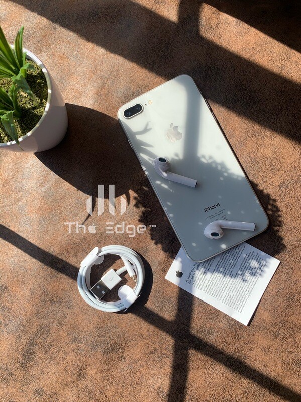 iPhone 8 Plus 256 GB ( Airpods Não Incluídos)