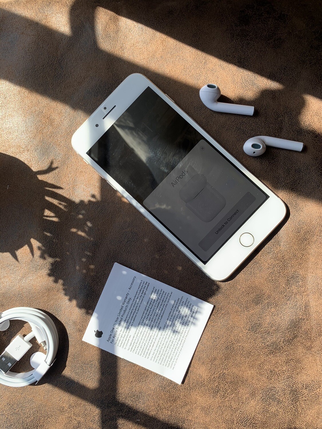 iPhone 8 Plus 256 GB ( Airpods Não Incluídos)