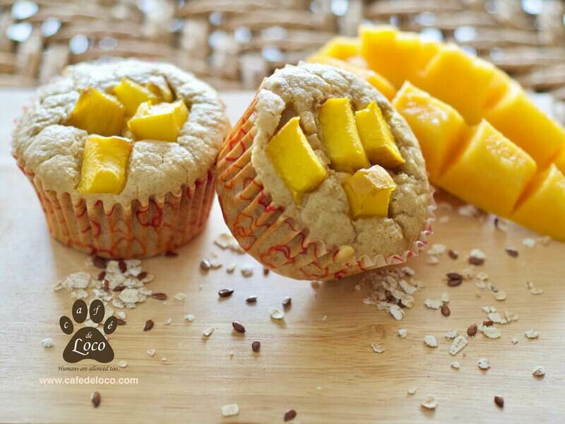 Pup Cakes with fresh fruit topping( pack of 6 )