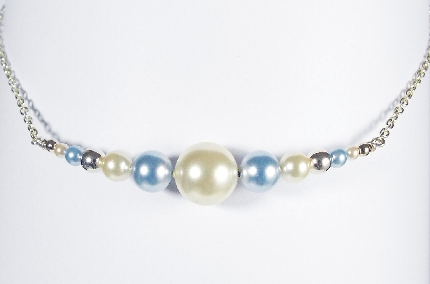 Baby Blue and Cream Pearl Curve Necklace