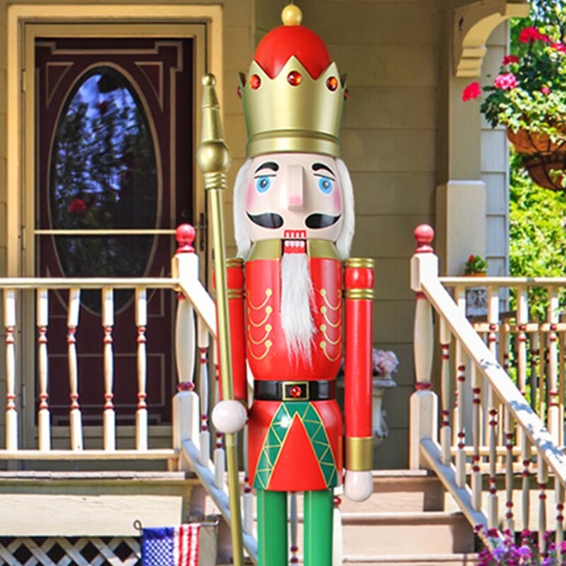 Red and Green Nutcracker King K03