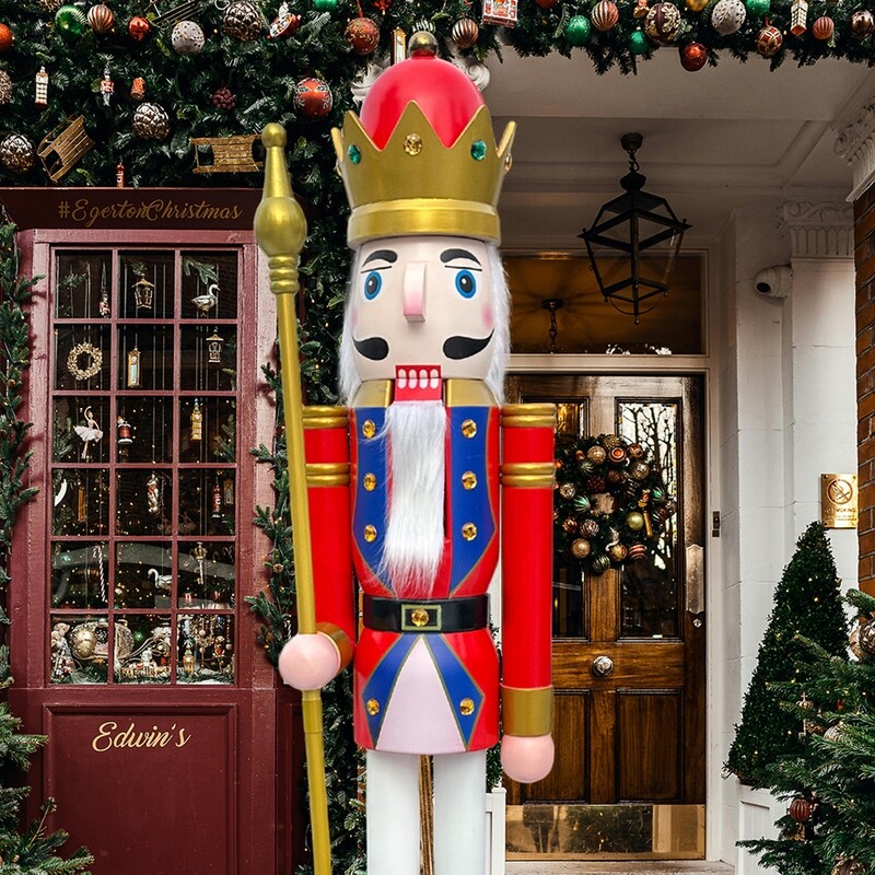 Red and white Nutcracker King K20