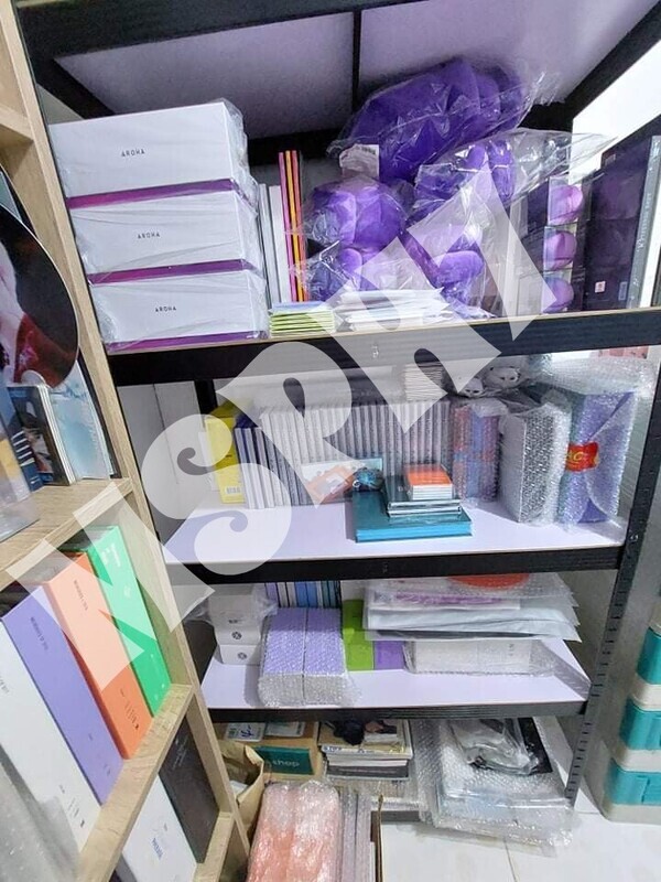 Assorted Items / Pasabay (BT21, Tinytan, On Hand, Nara Home Deco, Pre-Order Albums, Lightsticks)