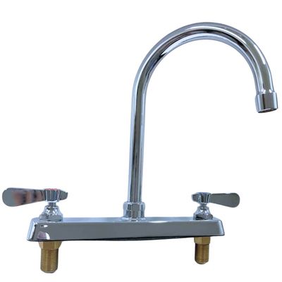 Llave Mezcladora a Piso con Cuello de ganso de 5&quot;x 8&quot;
