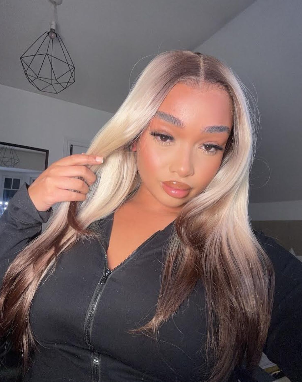 Miss Range Rover Layered