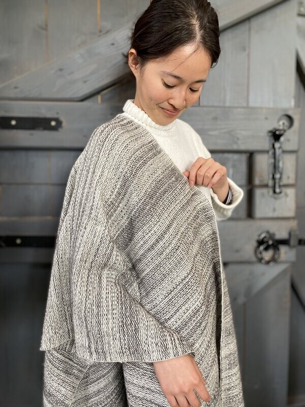 EXTON ALPACA SHAWL