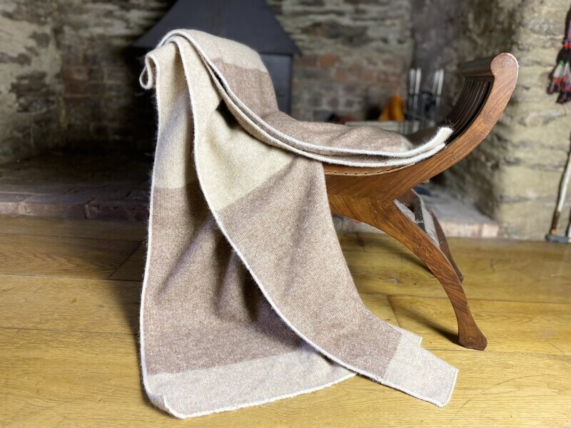 EKOALPAKA THROW