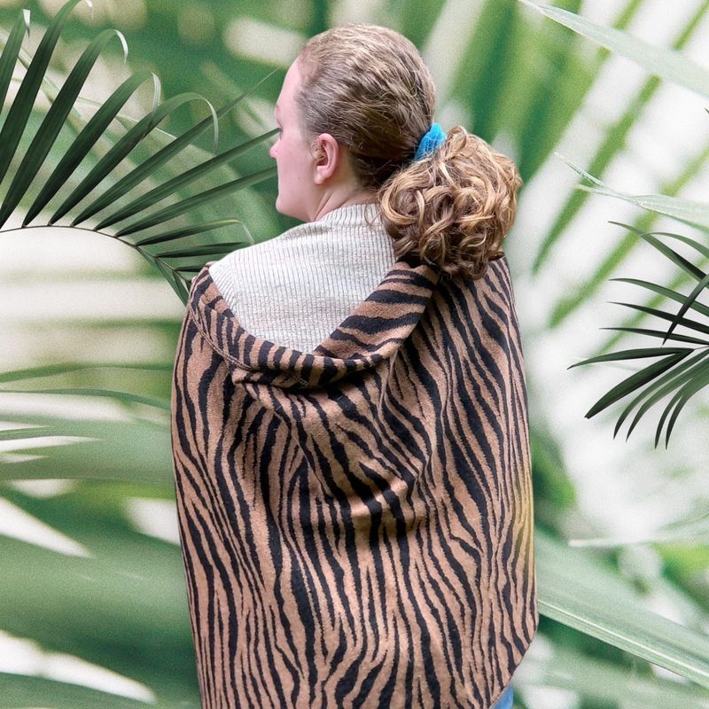 SAFARI SHAWL