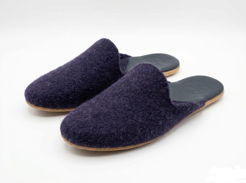 ALPACA  SLIPPERS
