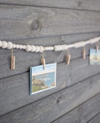 Wooden Garland w  Clothes Pin