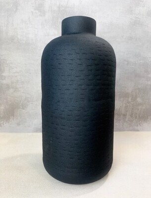 Blk Textured Vase