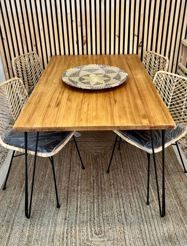 Mesa de comedor 004