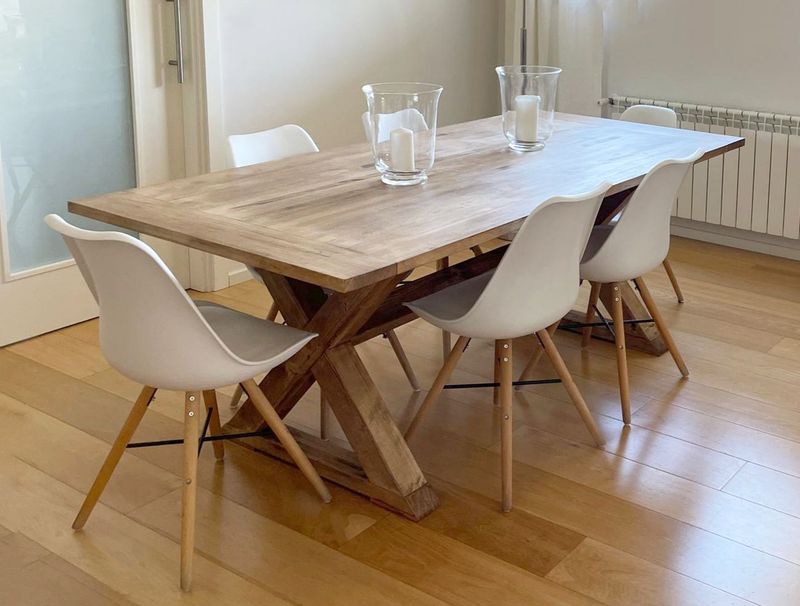 Mesa de comedor 025