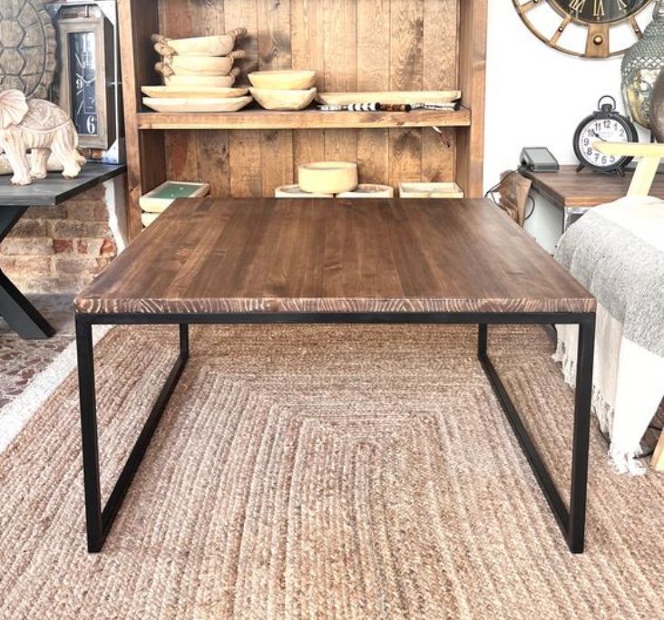Mesa de centro de madera y hierro 03