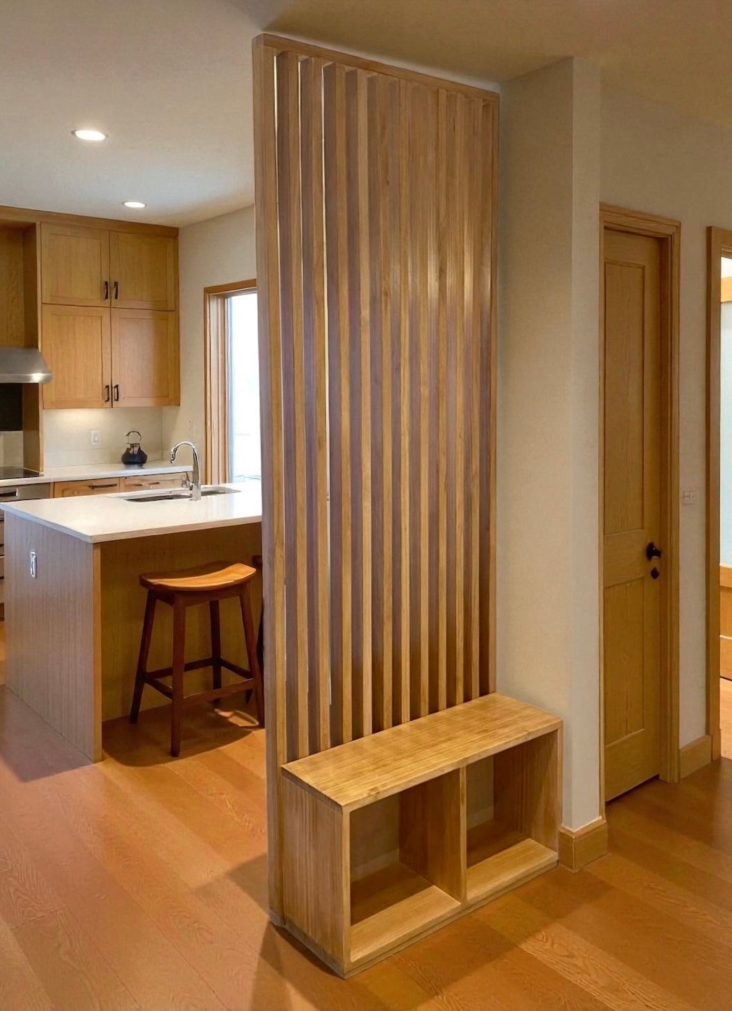 Separador de ambiente con banco 021