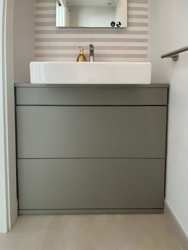 Mueble de baño a medida  08
