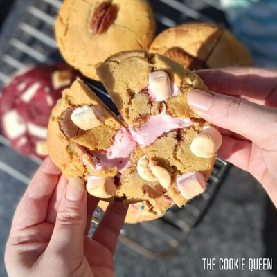 S&#39;mores Stuffed Cookie